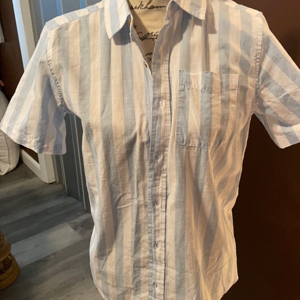 Children’s place short sleeve button down